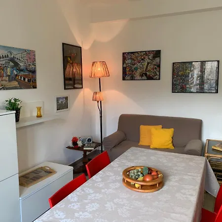 Casa Tiffany Tra E Monti מנדלו דל לאריו
